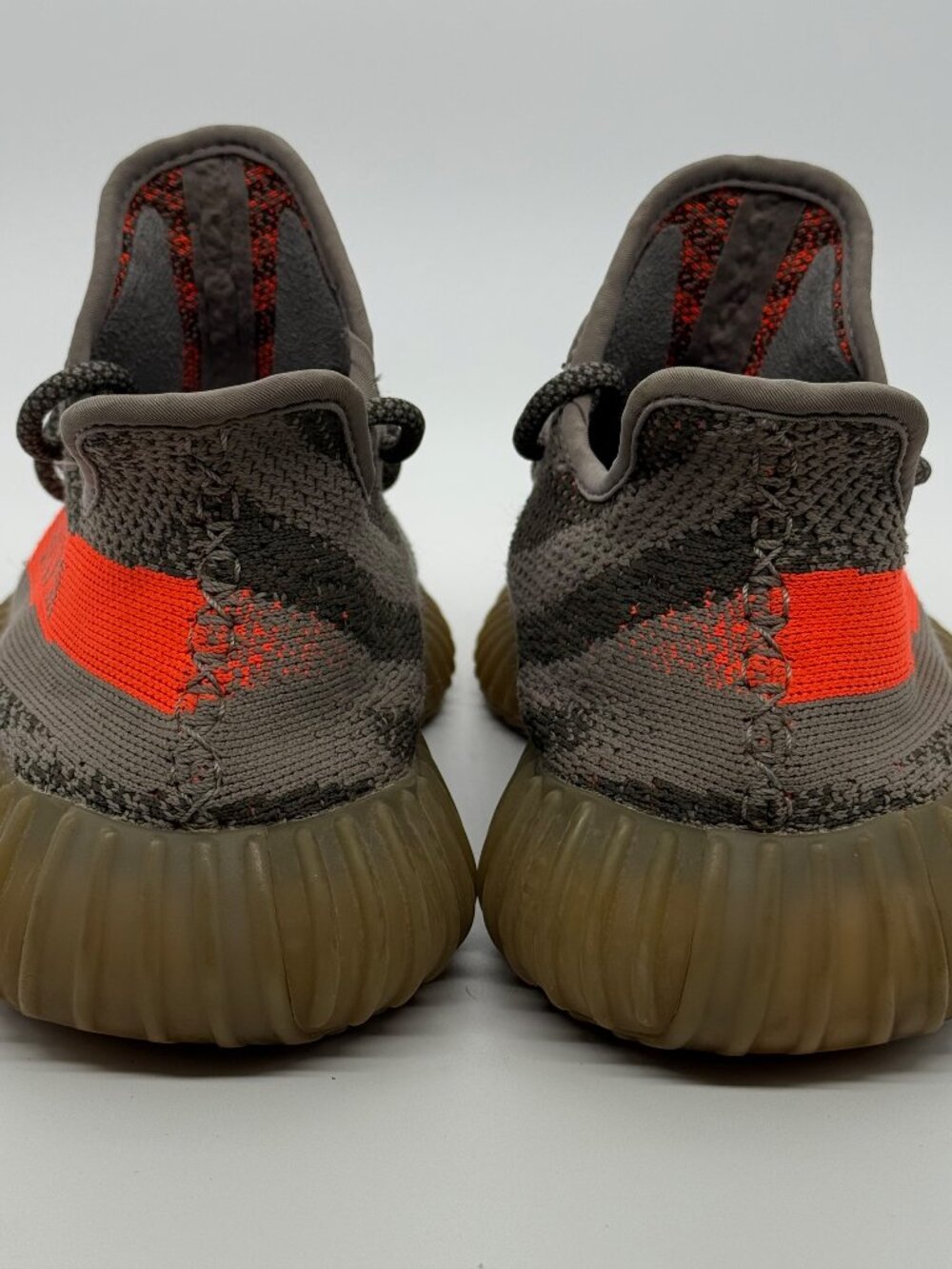 adidas Yeezy Boost 350 V2 Carbon Beluga Low Top Sneakers Sz 10.5 - Picture 5 of 7